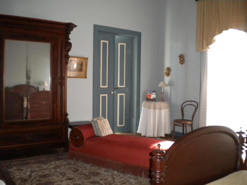 Casa Dos Vargos Bed & Breakfast Torres Novas Bagian luar foto